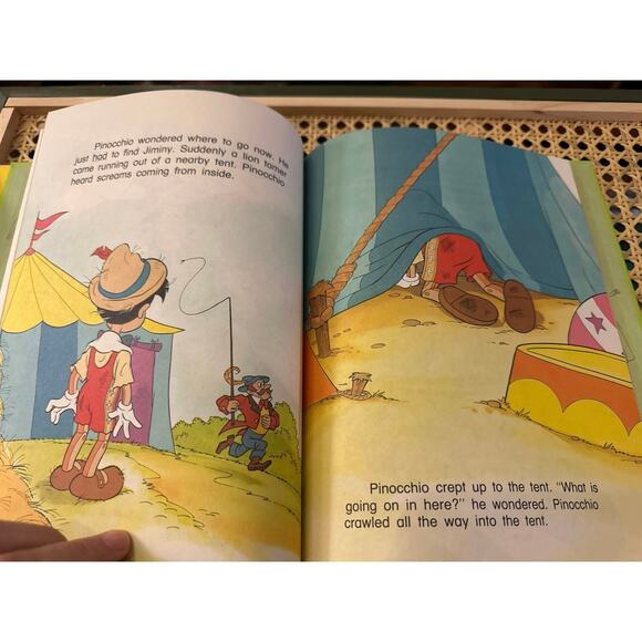 Set of 2 Walt Disney Fun to Read Mickey Meets the Giant & Pinocchio’s Promise - Picture 12 of 13